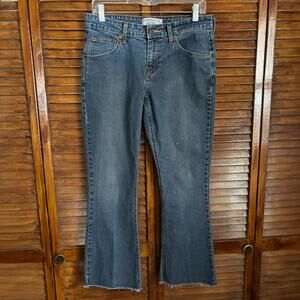 Levi Strauss Women's Jeans - Low-Rise BootCut, Raw hem - Size 4 Light Blue Wash